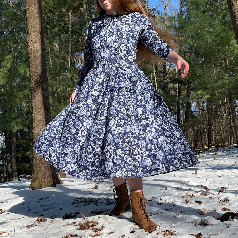 90s Laura Ashley Floral Long-Sleeved Midi Dress Cotton US Size 10 Cottagecore